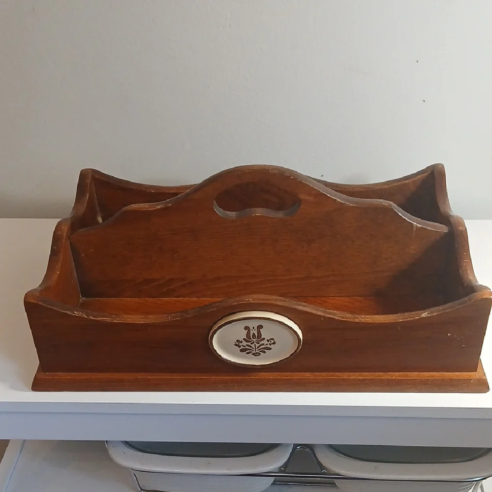 Elegant Wooden Bath Organizer